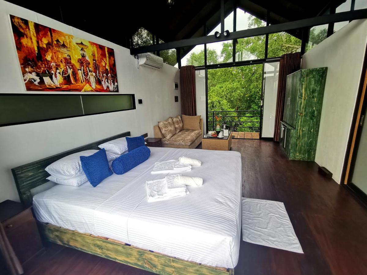 Nature Cabanas & Floating Restaurant Гале Екстериор снимка
