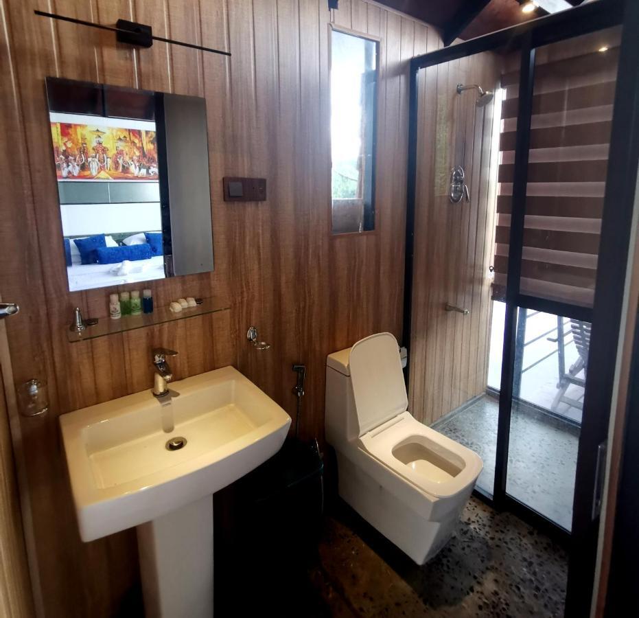 Nature Cabanas & Floating Restaurant Гале Екстериор снимка